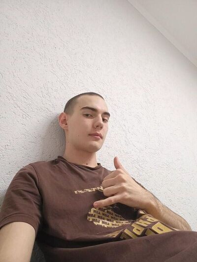  ,   Aleksis, 24 ,   ,   