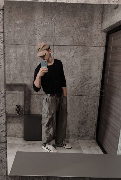  ,   Vladislav, 20 ,   ,   