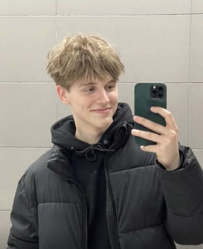  ,   Roman, 22 ,   ,   
