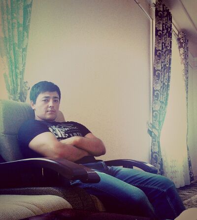  ,   Alixon, 31 ,   