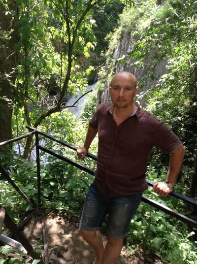  ,   Freund, 44 ,   ,   , c 