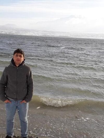  ,   Artyom, 25 ,   ,   , c , 