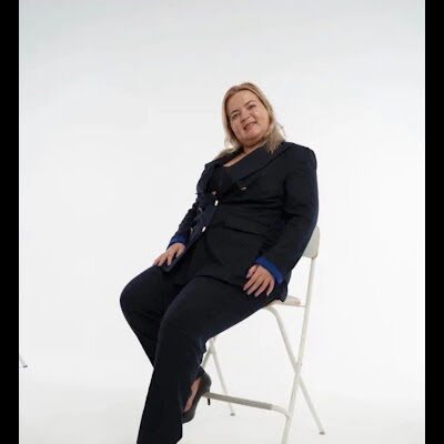  ,   Ann, 42 ,   ,   