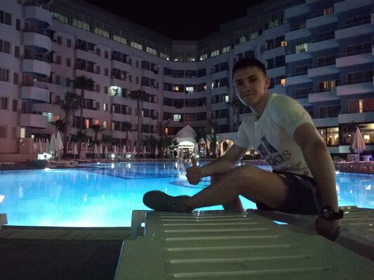  ,   Alex, 25 ,   ,   , c 