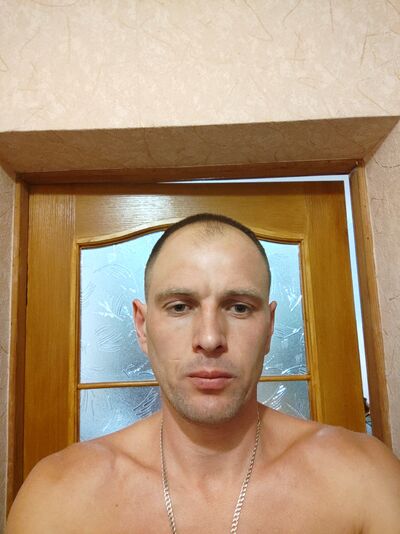  ,   Maxim, 32 ,   ,   , c , 