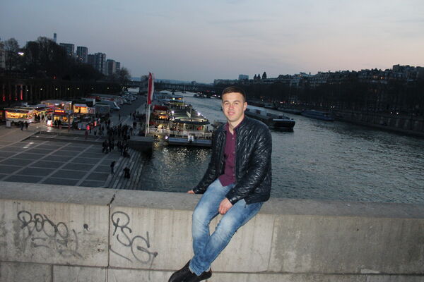  ,   Vasika, 32 ,   ,   , c 