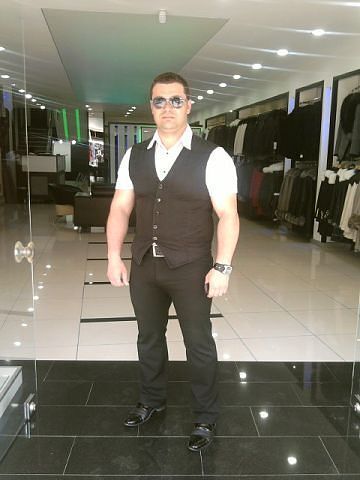  ,   Arman, 42 ,   ,   
