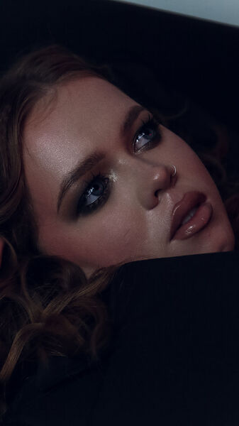  ,   Tatiana, 20 ,   ,   