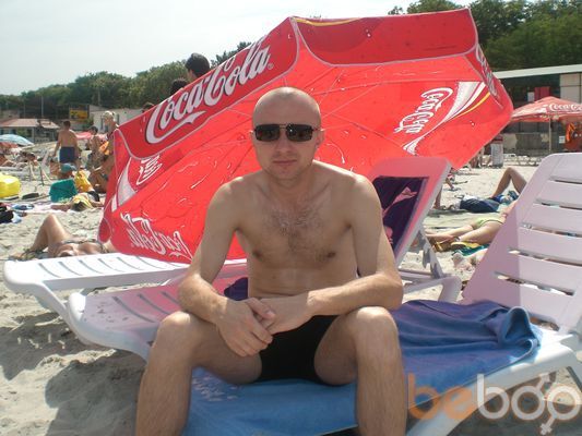  ,   Sanich, 44 ,  