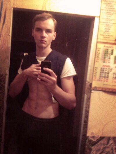  ,   Alexander, 25 ,   