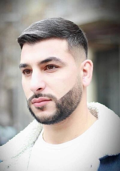  ,   Taron, 33 ,   ,   