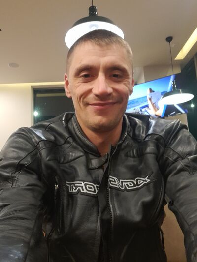  ,   Pavel, 38 ,   ,   