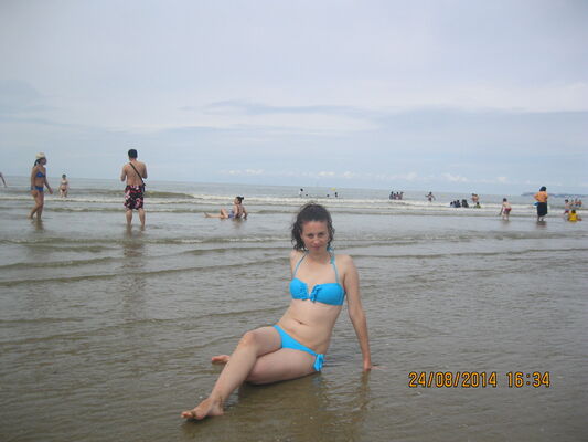  ,   Andreia, 34 ,   