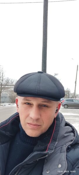  ,   Vikto, 47 ,   c 