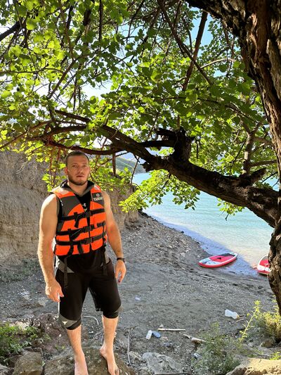  ,   Fredi, 31 ,   ,   