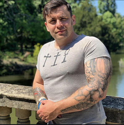  ,   Michael, 44 ,     , c 