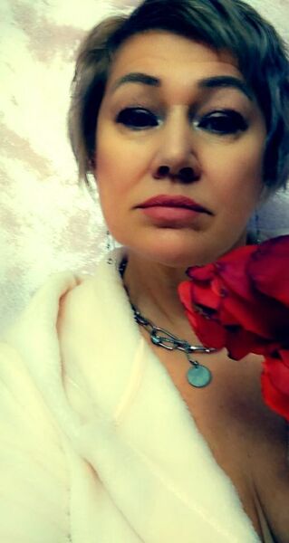  ,   Viktoriya, 46 ,   ,   