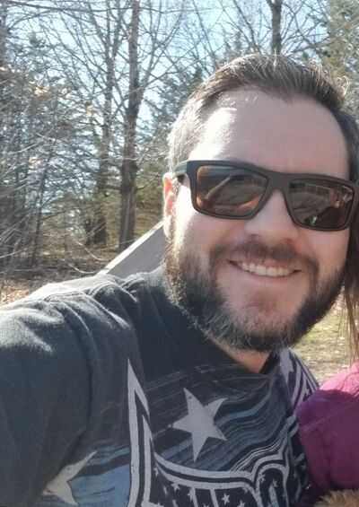  Chaska,   Marat, 43 ,     , c 