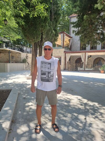  ,   Viktor, 67 ,   ,   