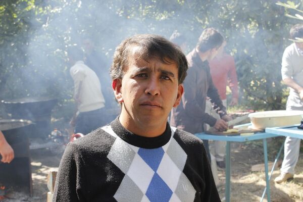  ,   Aziz, 42 ,   ,   , c 