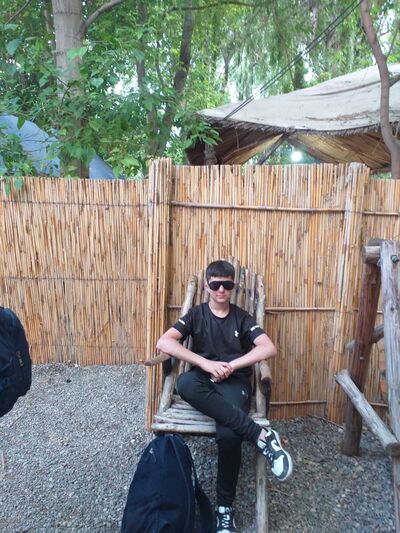  ,   Edgar, 24 ,   ,   