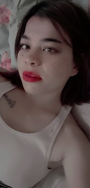  ,   Lilia, 24 ,   