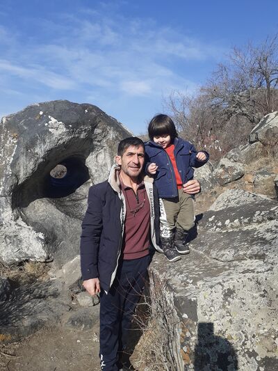  ,   Gevorg, 52 ,     
