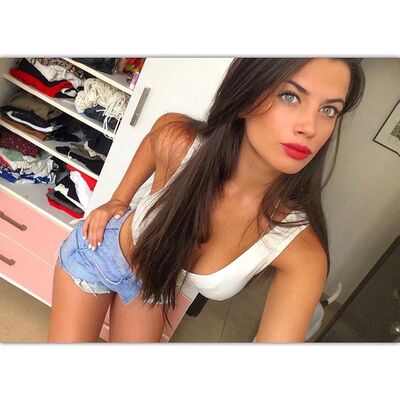  ,   Ivelina, 24 ,   ,   , c , 
