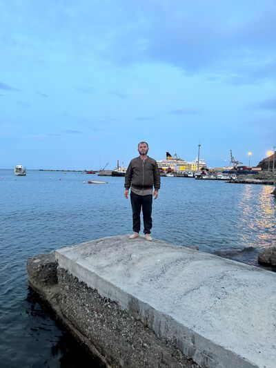  ,   Mirzoshokh, 48 ,   ,   