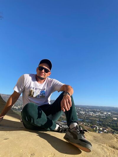  -,   ARTEM, 34 ,     , c 