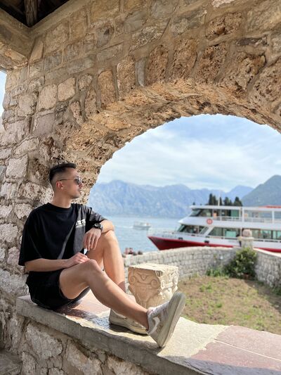  ,   Onur, 26 ,   ,   