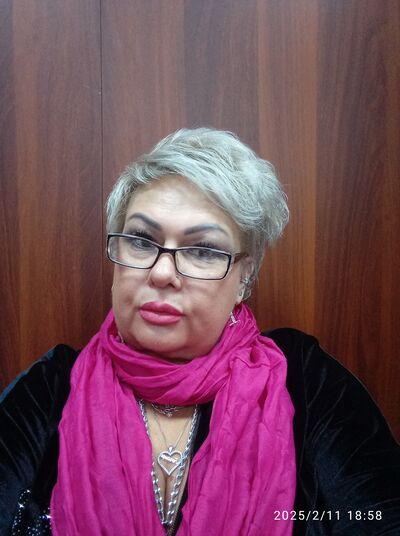 ,   Elena, 49 ,     , c 