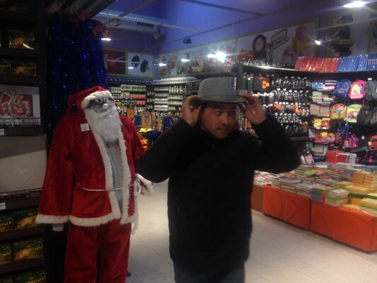  ,   Kamil, 41 ,   