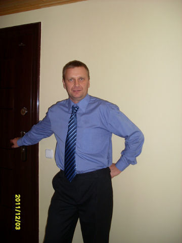  18211990  Viktor, 53 ,    