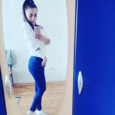  ,   Adriana, 25 ,   ,   , c 