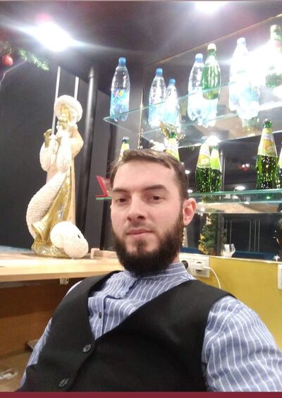 ,   Kamil, 38 ,   ,   