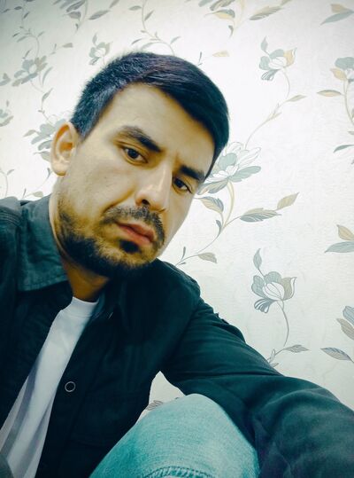  ,   Jamshed, 32 ,   ,   
