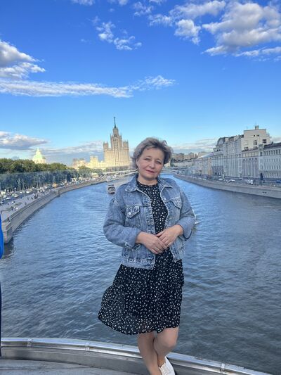  ,   Tatyana, 52 ,   c 