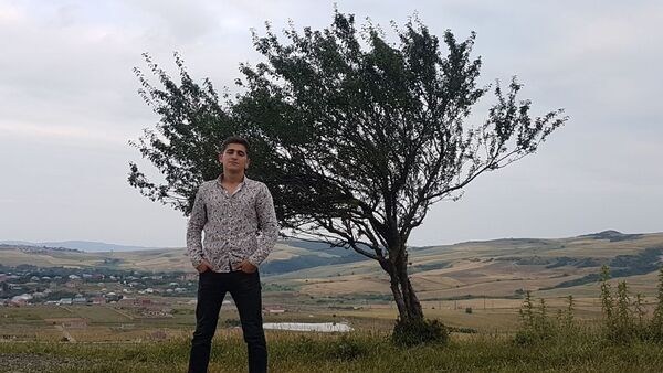  ,   Farid, 28 ,   