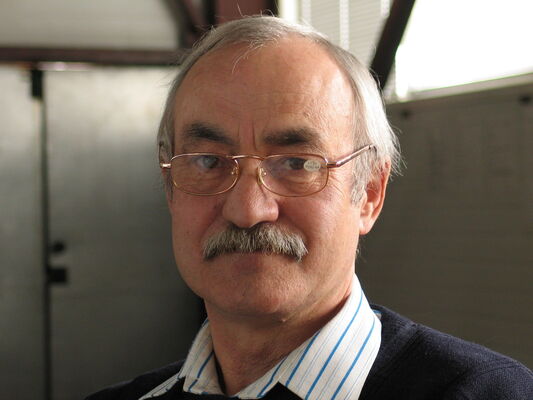  ,   Enver, 64 ,   