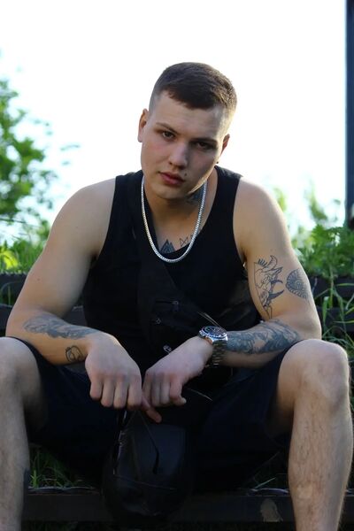  ,   Ը, 25 ,  