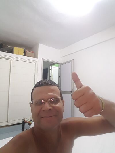  ,   Francisco, 44 ,   ,   