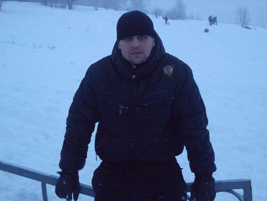  ,   Sasha, 42 ,   