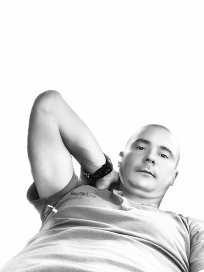  ,   Vitalik, 32 ,  