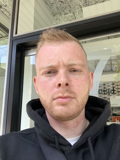  ,   Kevin, 31 ,   ,   
