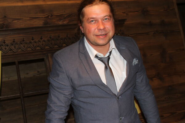  Cologno Monzese,   Dmitro, 51 ,   ,   , c , 