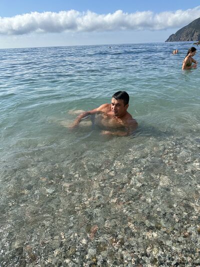 ,   Artur, 37 ,   ,   