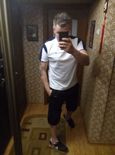  ,   Denis, 46 ,   ,   , c 
