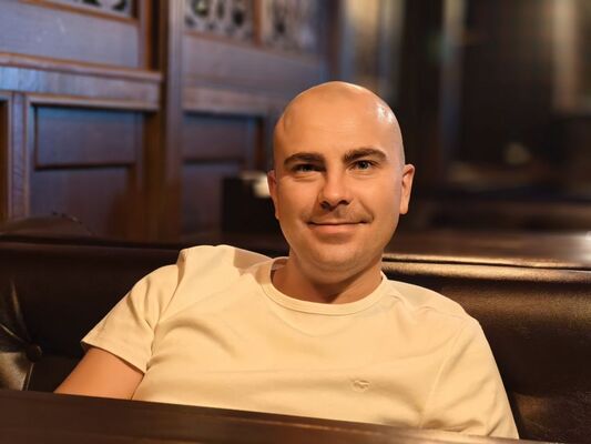  ,   AlekS, 30 ,   ,   , c 