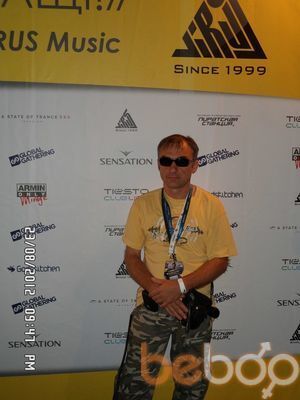  -,   Leon, 56 ,   